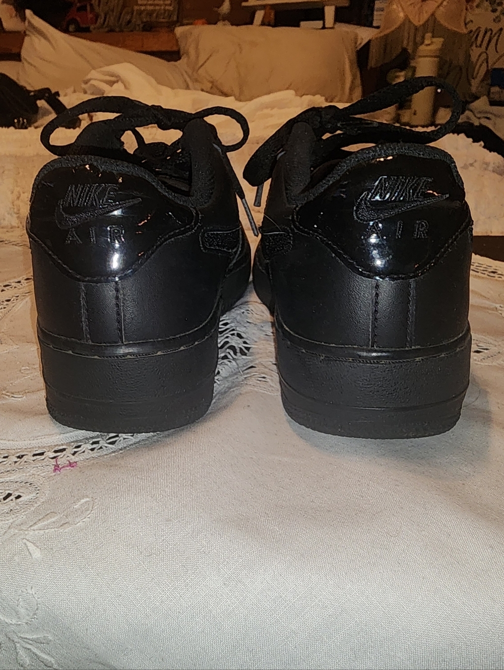 Nike Black Air Force 1, 6Y/ 7.5 W Low-Top Athletic Sneakers - Picture 4 of 10